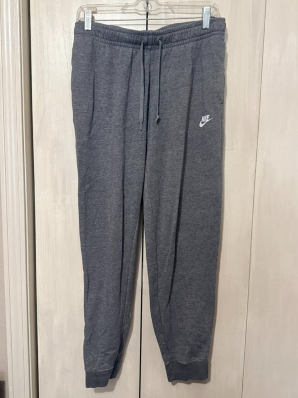 Nike Women's Joggers Sweatpants Grey Medium Pockets